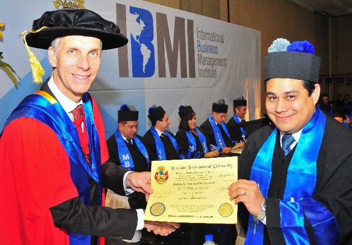 Bircham University 2015 El Salvador IBMI Graduation Bircham University 2015 El Salvador IBMI Graduation