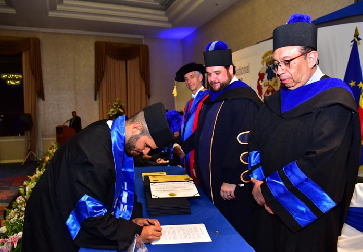 Bircham University 2017 El Salvador IBMI Graduation Bircham University 2017 El Salvador IBMI Graduation