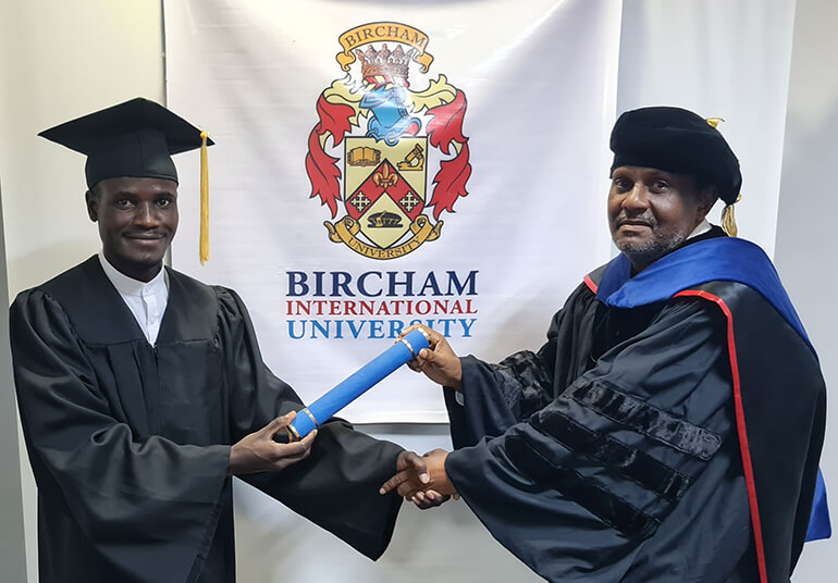 Benjamim Amaral Sachissoquele Sassova Benjamim Amaral Sachissoquele Sassova