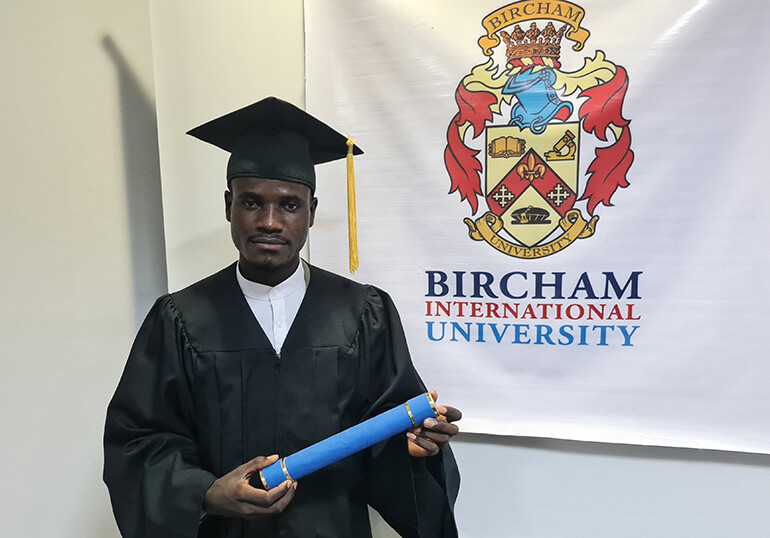 Benjamim Amaral Sachissoquele Sassova Benjamim Amaral Sachissoquele Sassova