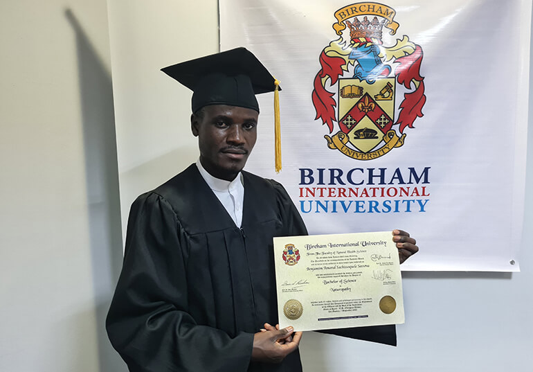 Benjamim Amaral Sachissoquele Sassova Benjamim Amaral Sachissoquele Sassova