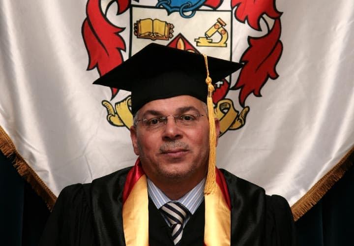 Tahseen Wasfi Abuzanouna Tahseen Wasfi Abuzanouna